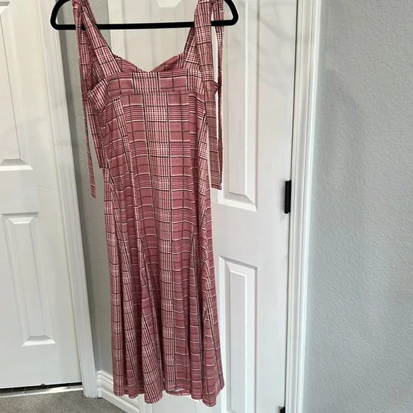 En Saison (Anthropologie) red check/houndstooth pattern - EUC - size XS